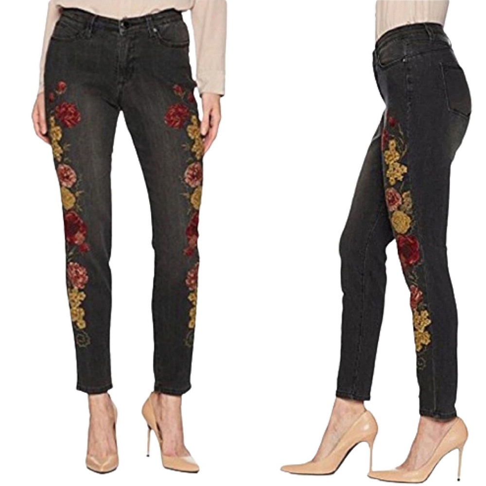 Bandolino Floral Embroidered Lisabeth Jeans